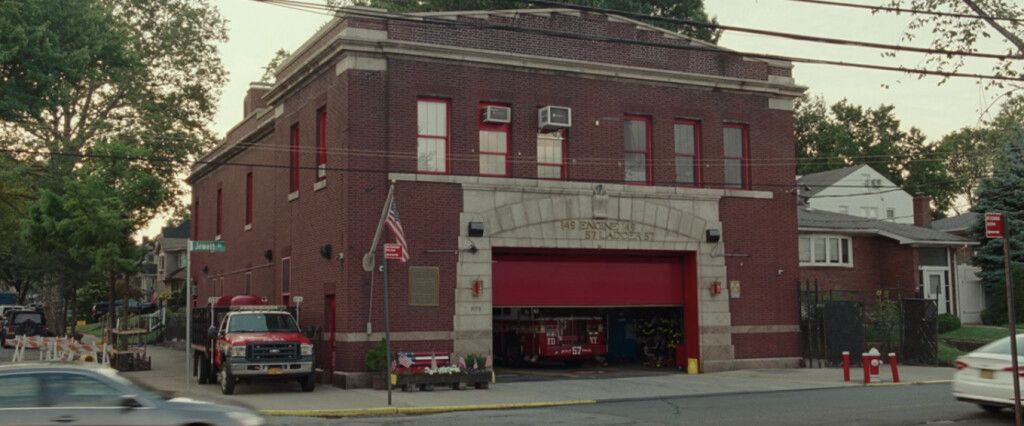 FDNY Engine 163 & Ladder 83
