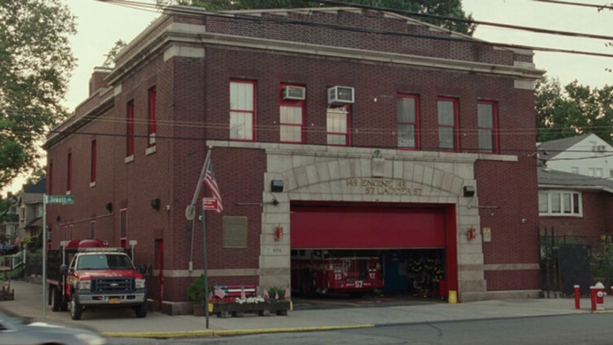 FDNY Engine 163 & Ladder 83