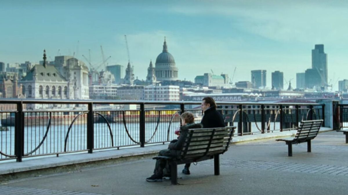 Along the River Thames