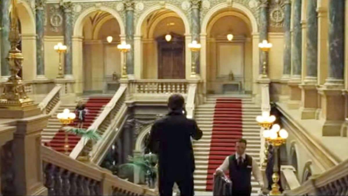 Grand Venetian Hotel