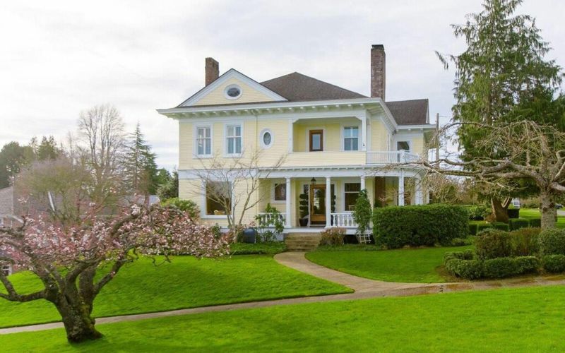 Stratford House