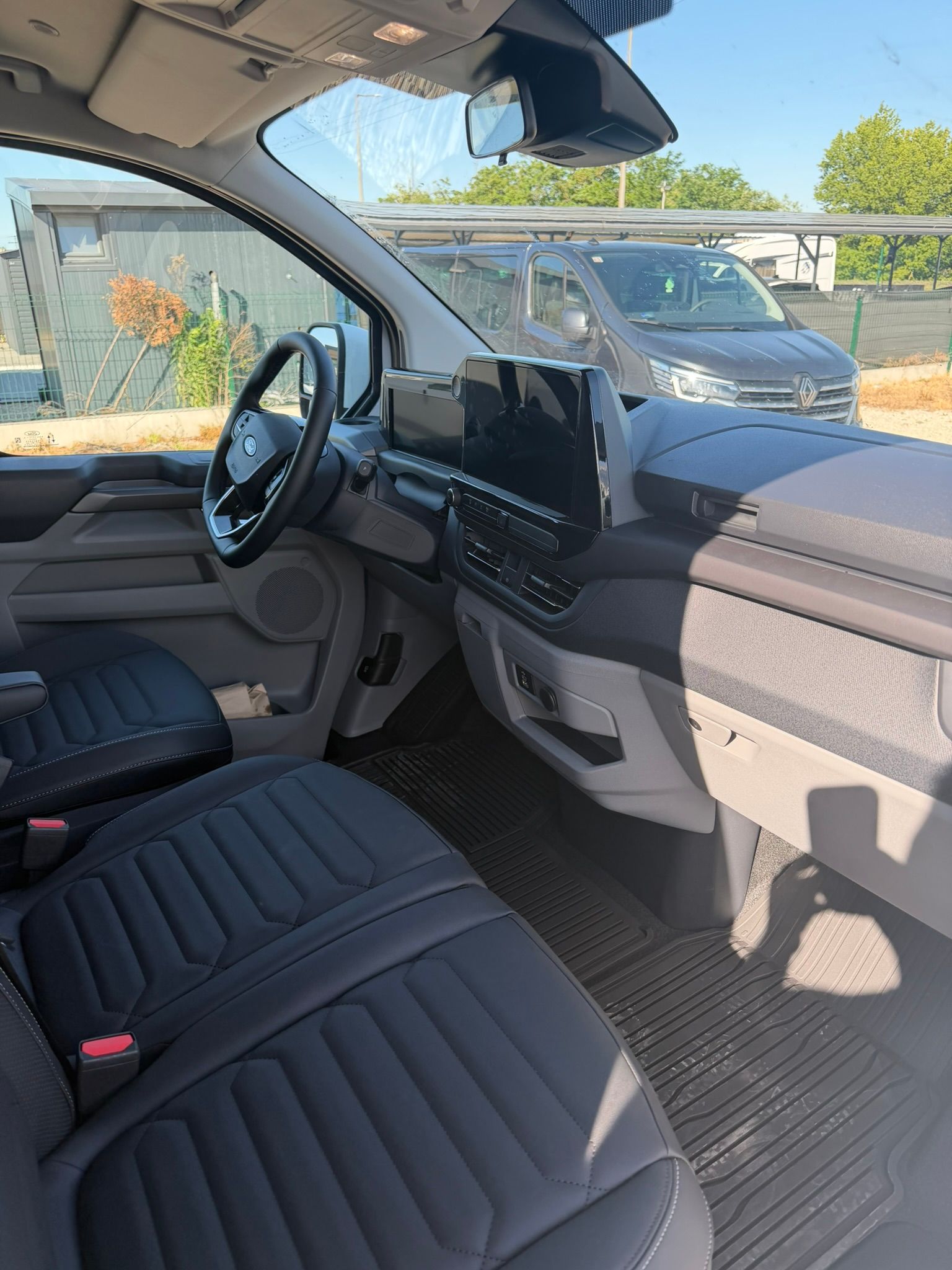 Ford Tourneo Custom – 5. kép