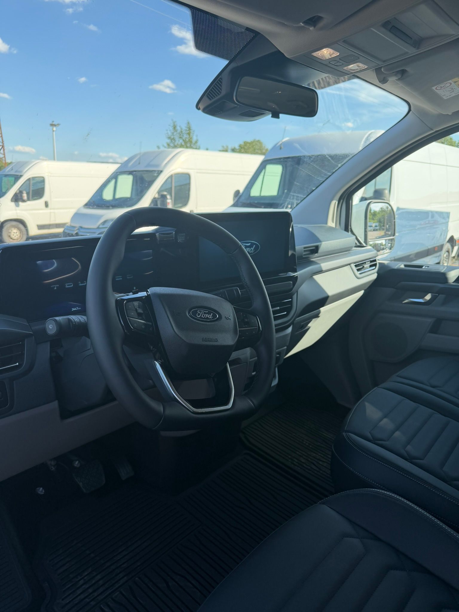 Ford Tourneo Custom – 4. kép