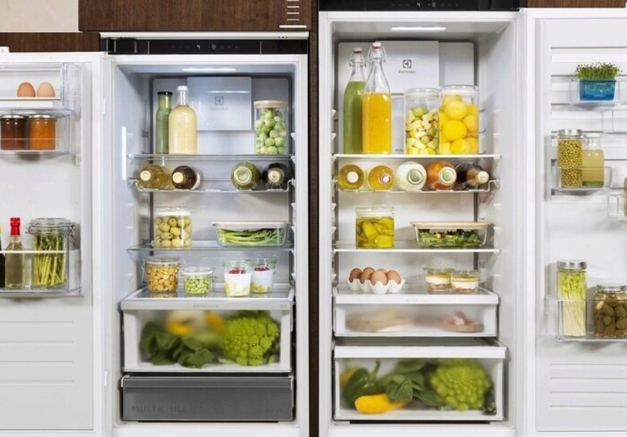 Electrolux fridge open