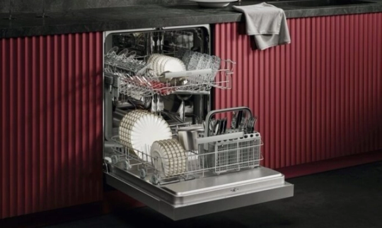dishwasher open AEG