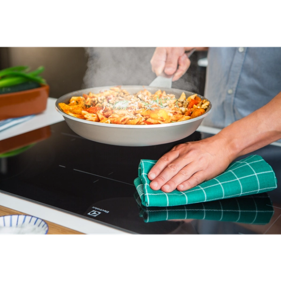 induction hob cleaning