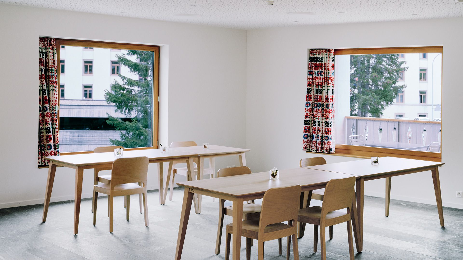 Meaningful Description