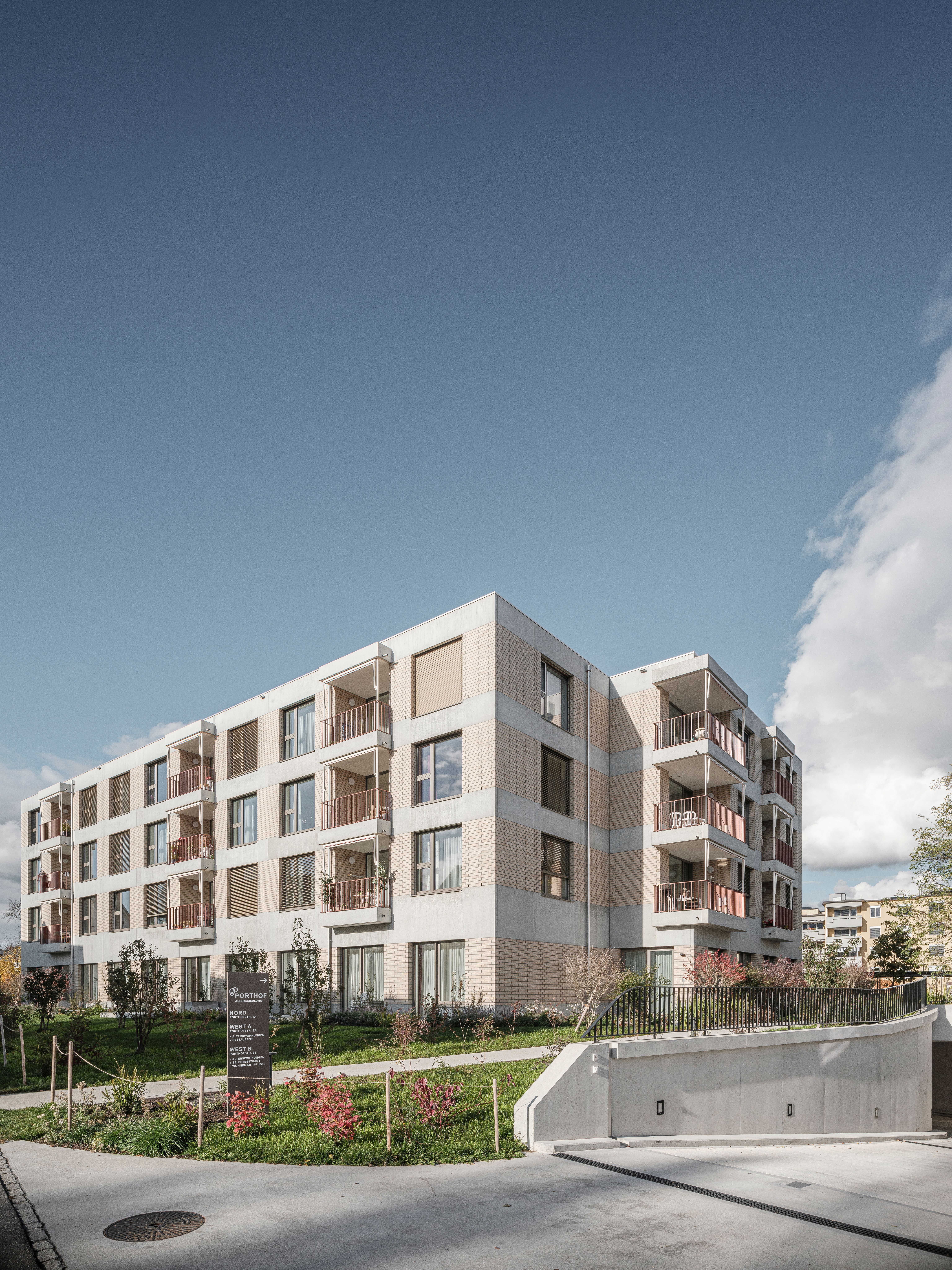 Meaningful Description