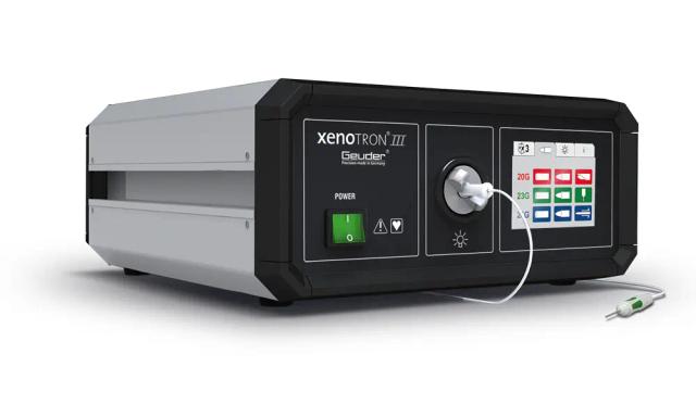 The *xenoTRON® III* – 80 lumens with integrated PhototoxGuard®. One of the most powerful and safest *xenon light sources*.