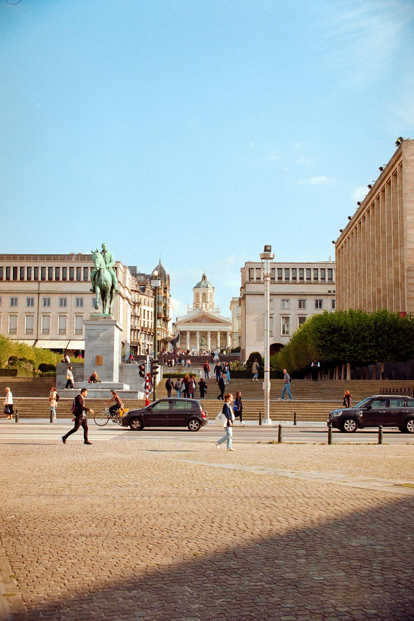 Square, midday