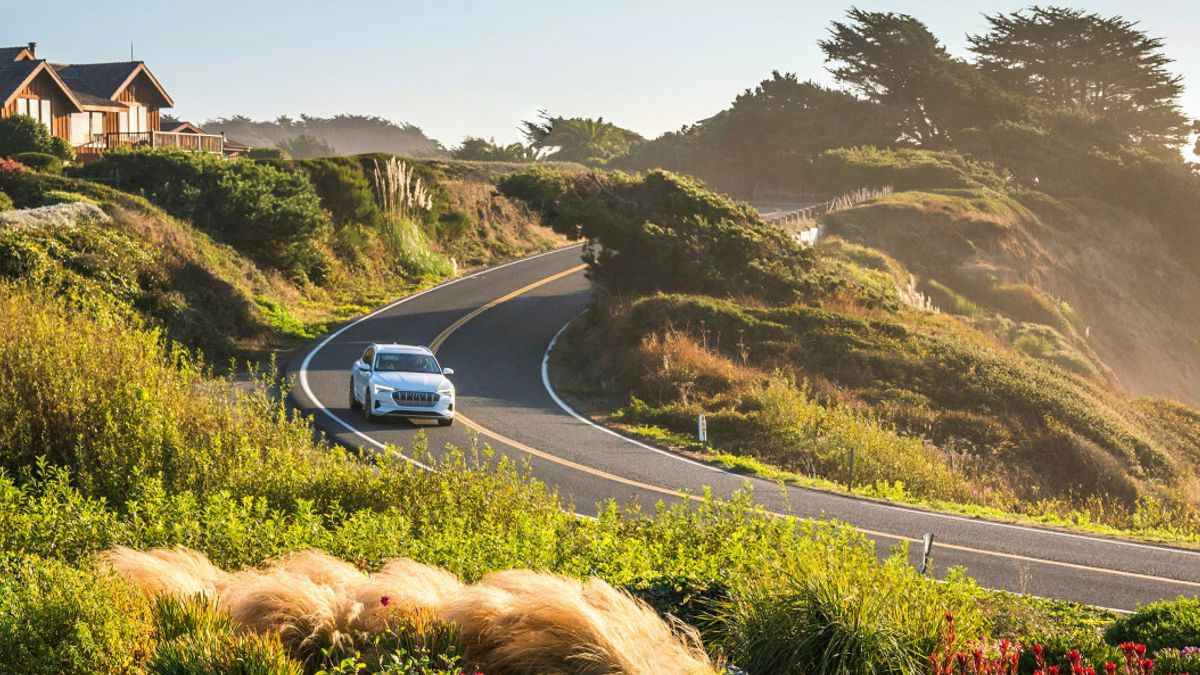 The State of EV Taxation: Which States Tax, Incentivize, or Both