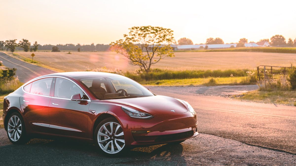 California Electric Car Rebates: A New Guide To Saving Up To $7,000
