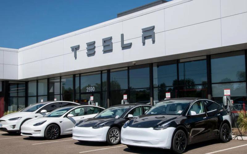The 2024 EV Tax Credit: Big Rebate, Small List