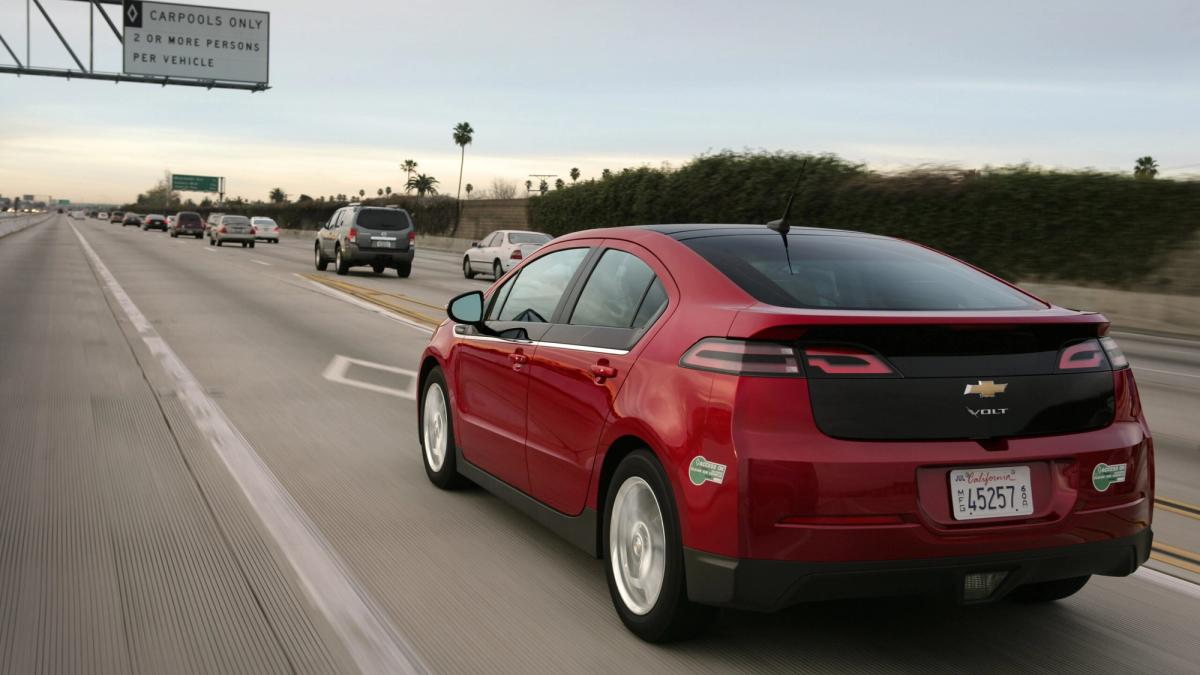 The California Carpool Sticker: How An Electric Car Buys You Life In The Fast Lane
