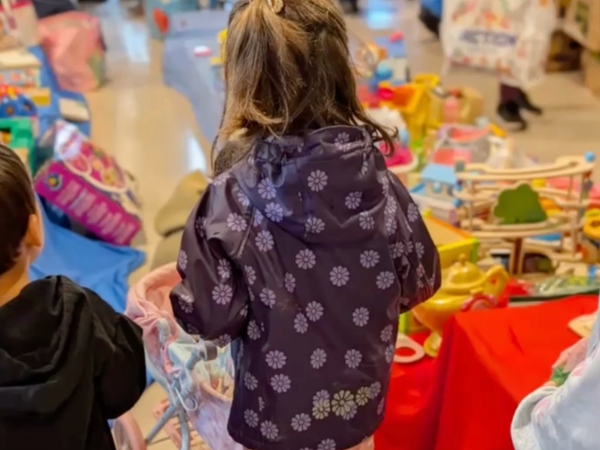 Kinder an der Herbstbörse vom Verein ABRI