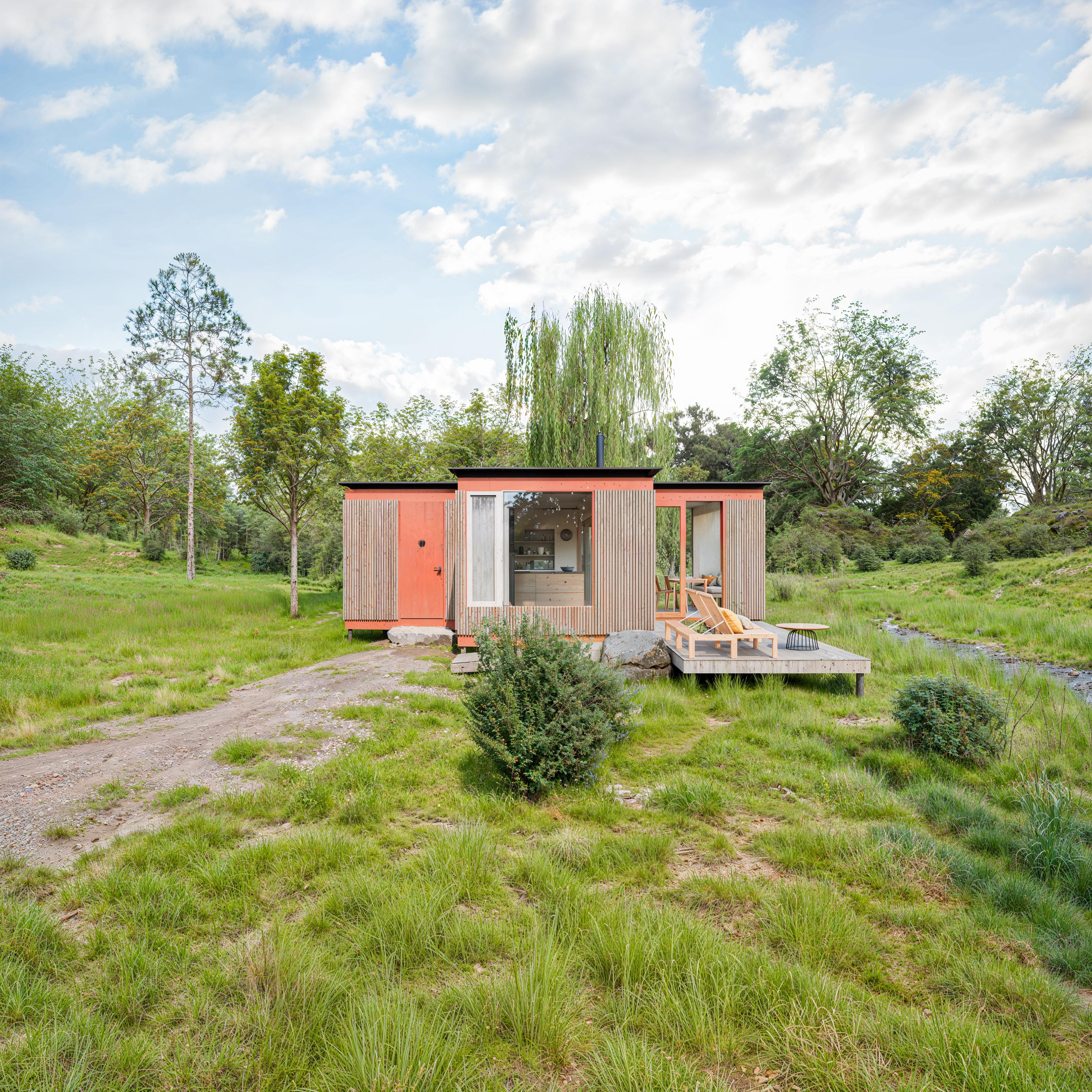 Bayaya – Cottage by the Stream — exterior view 3
