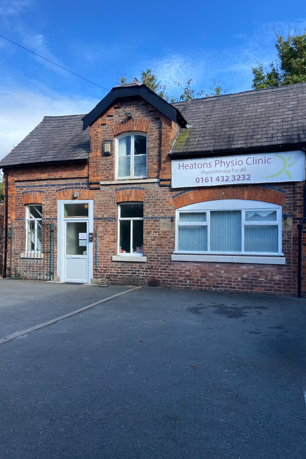 Heaton Moor clinic 1