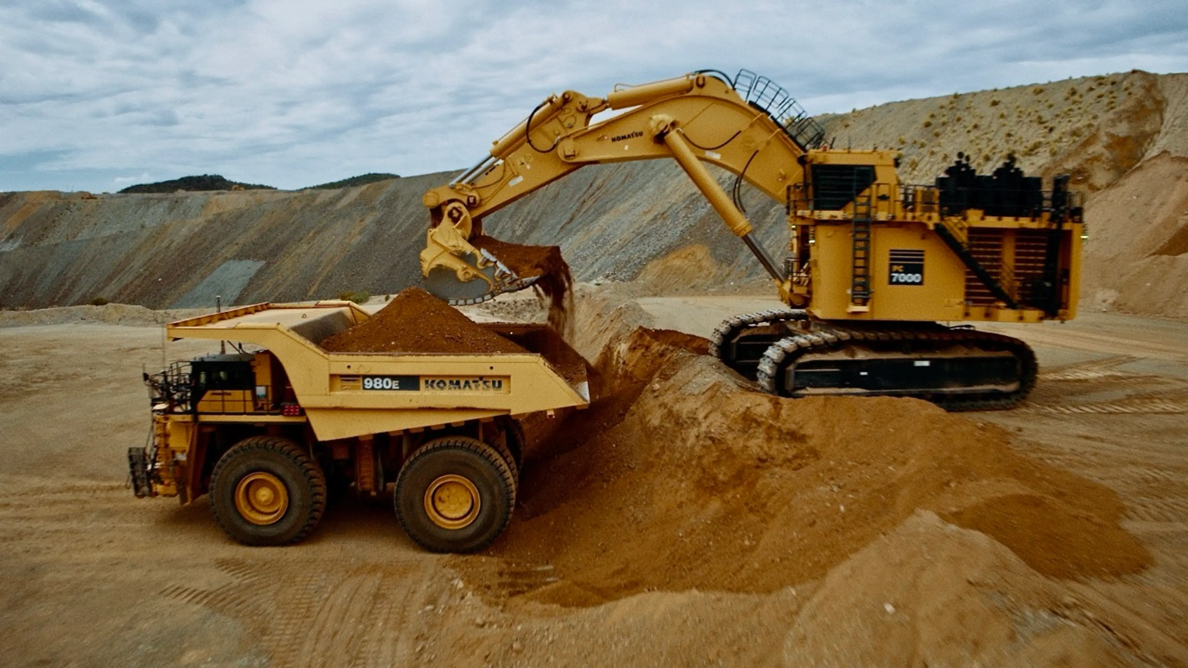 Eoy 2025 Blog Post Komatsu New