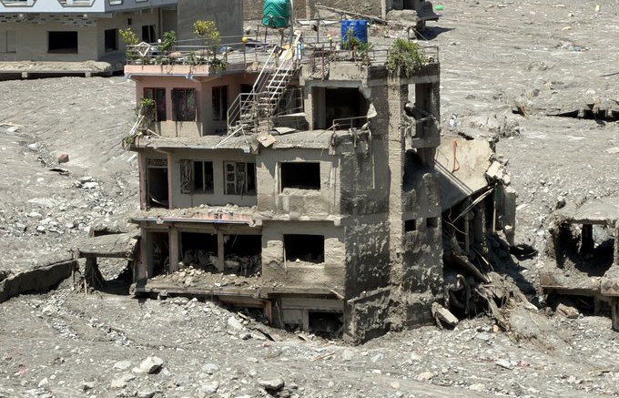 नेपाल की बाढ़ के बाद बड़ा सवाल, क्या पहाड़ों में बदलनी होगी विकास की नीति?