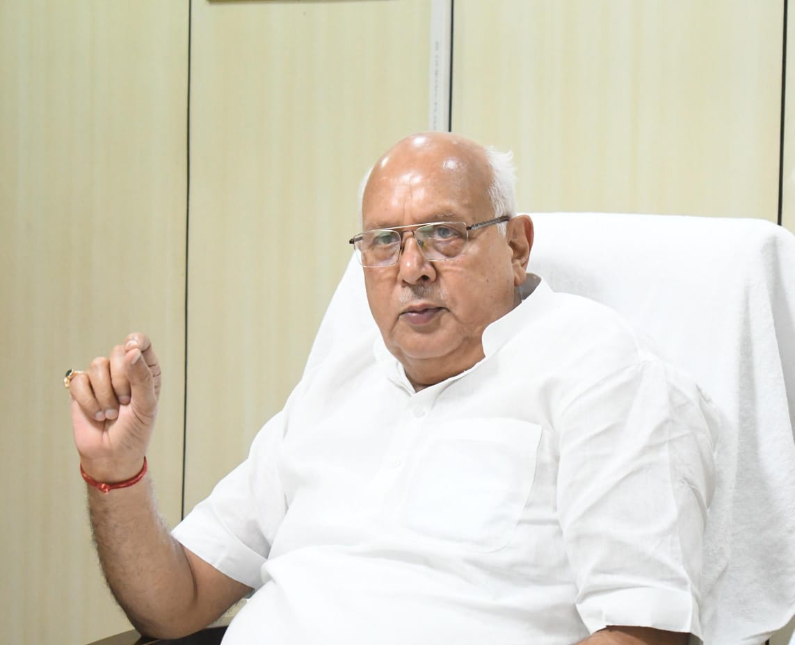 धान के बजाए इन फसलों की करें खेती, यूपी के किसानों को कृषि मंत्री ने दी सलाह