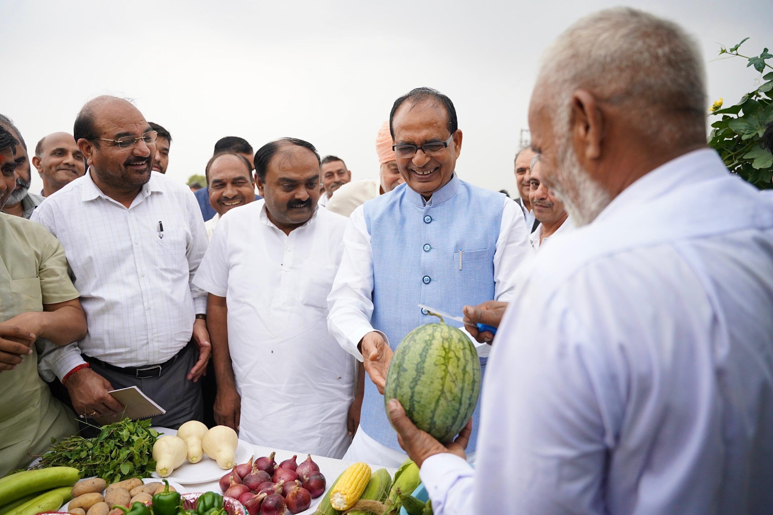 अगर उत्पादन एक-एक क्विंटल टन भी बढ़ा, तो 20 मिलियन टन उत्पादन खरीफ की फसल में ही बढ़ जाएगा – कृषि मंत्री चौहान