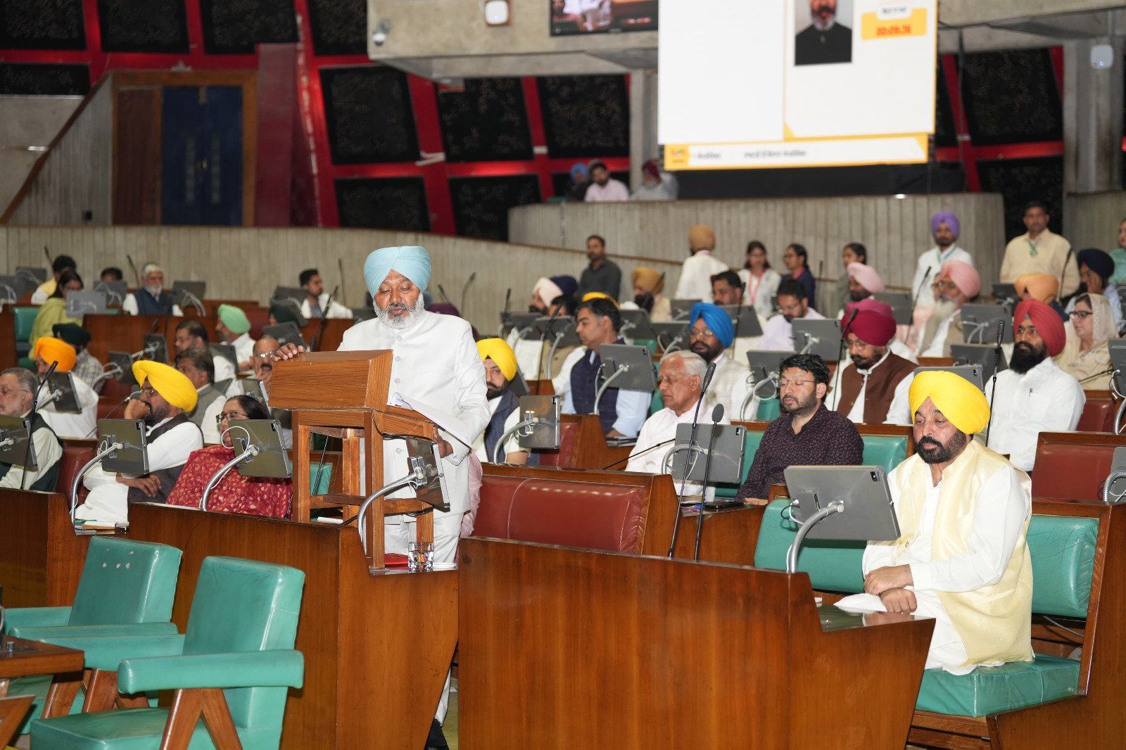 Punjab Budget 2025: पंजाब सरकार ने कृषि बजट में पांच फीसदी की बढ़ोतरी की