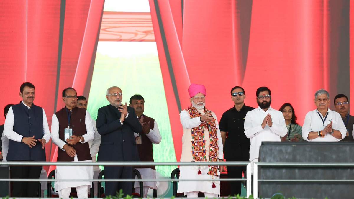 प्रधानमंत्री मोदी ने महाराष्ट्र के वाशिम में कृषि और पशुपालन क्षेत्र से संबंधित लगभग 23,300 करोड़ रुपये की विभिन्न पहलों का शुभारंभ किया