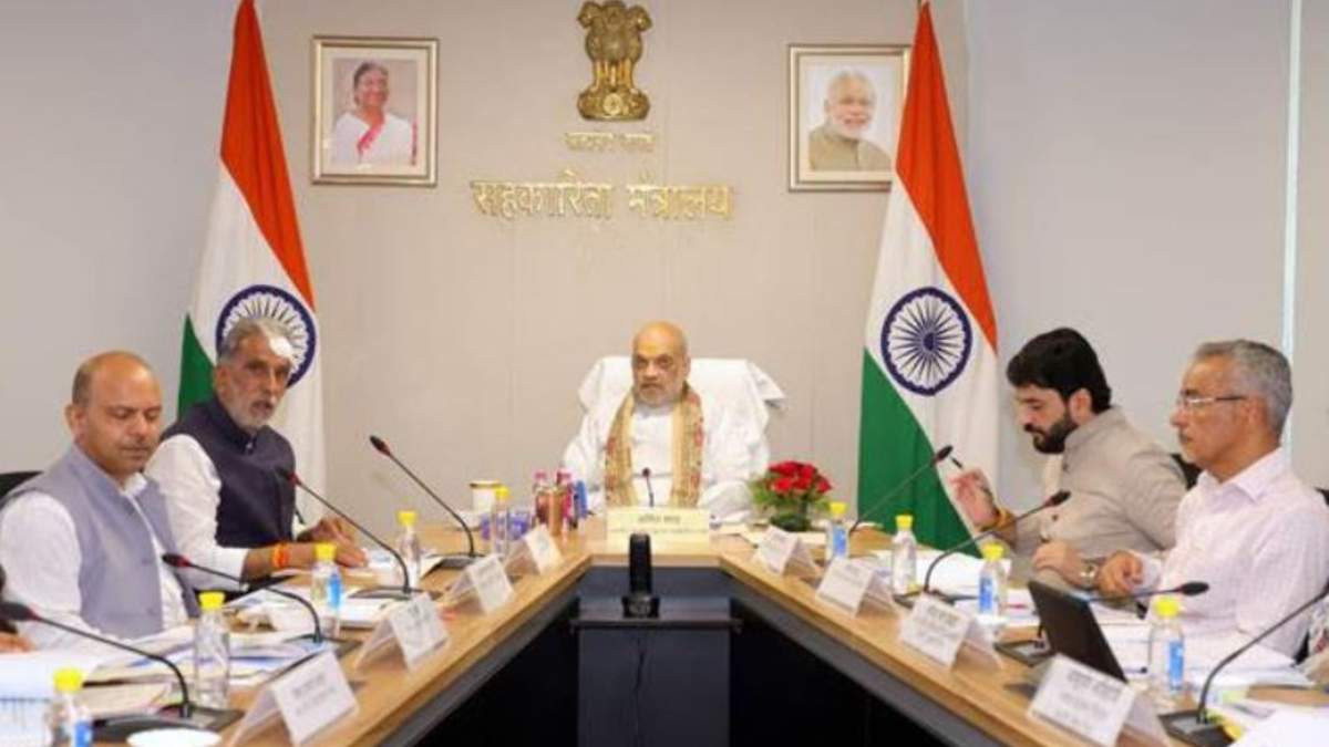 FCI, NCCF, NAFED और राज्य वेयरहाउसिंग कॉरपोरेशन PACS को अधिक से अधिक गोदामों के साथ जोड़ें- सहकारिता मंत्री