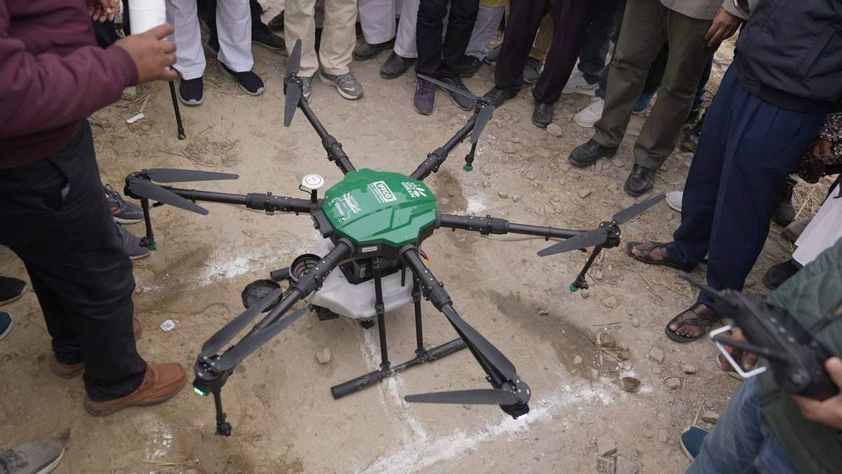 इफको खरीदेगा है 2500 किसान ड्रोन: 5-7 मिनट में एक एकड़ में होगा छिड़काव