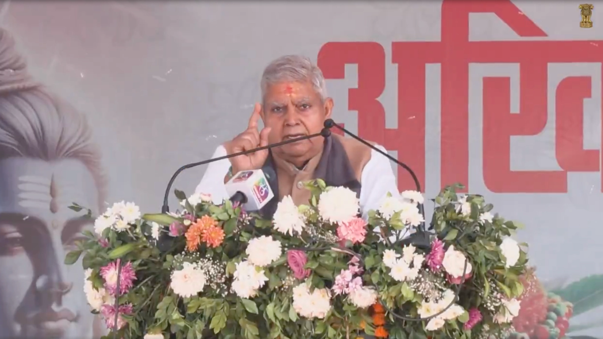 किसान के हाथों में राजनीतिक ताकत और आर्थिक योग्यता है; उसे किसी की मदद का मोहताज नहीं होना चाहिए- उपराष्ट्रपति