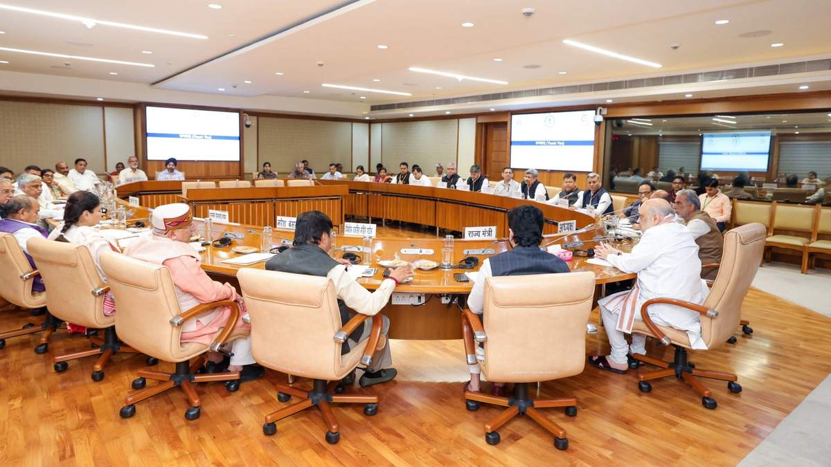दूध कलेक्शन 50 प्रतिशत बढ़ाने का टारगेट, 15,691 नई डेयरी सहकारी समितियां रिजस्टर्ड....जानिए बैठक में और क्या हुआ?