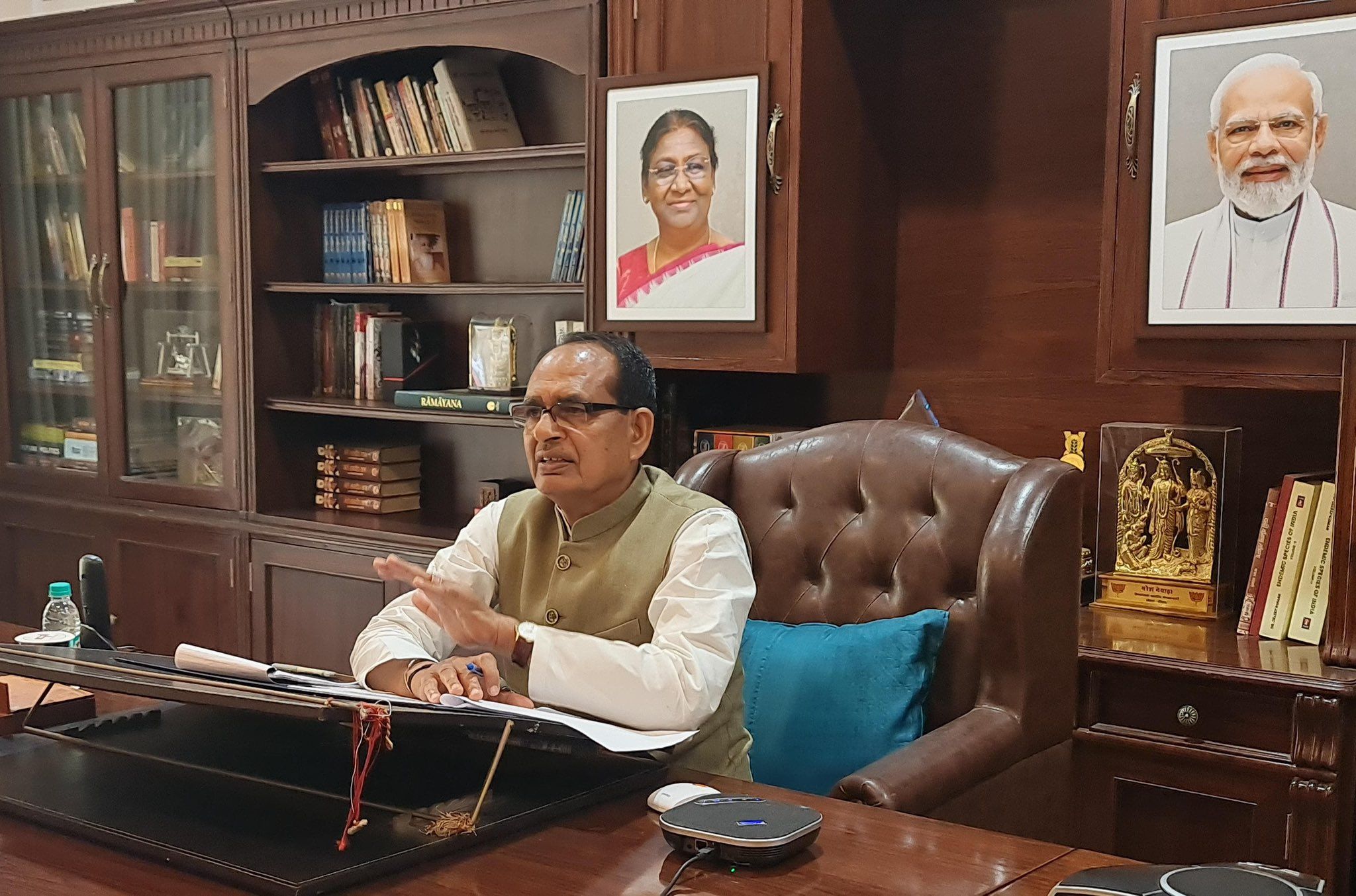 सीमावर्ती इलाके के किसानों को लेकर कृषि मंत्री की अधिकारियों के साथ मीटिंग, दिए जरूरी दिशा-निर्देश