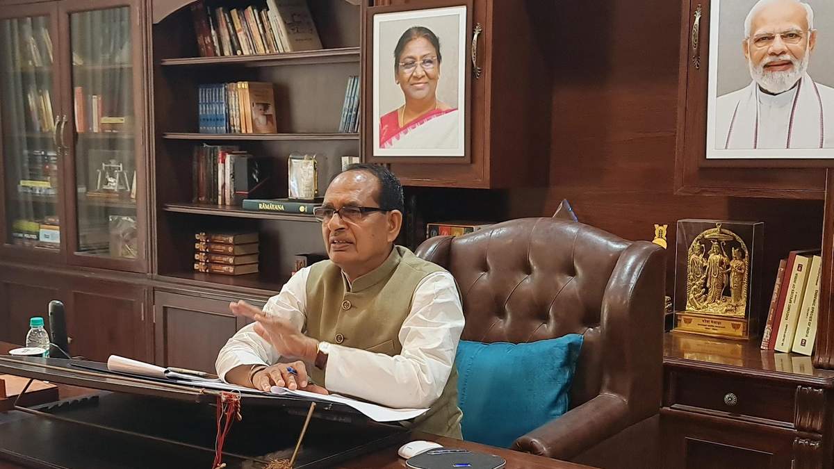सीमावर्ती इलाके के किसानों को लेकर कृषि मंत्री की अधिकारियों के साथ मीटिंग, दिए जरूरी दिशा-निर्देश