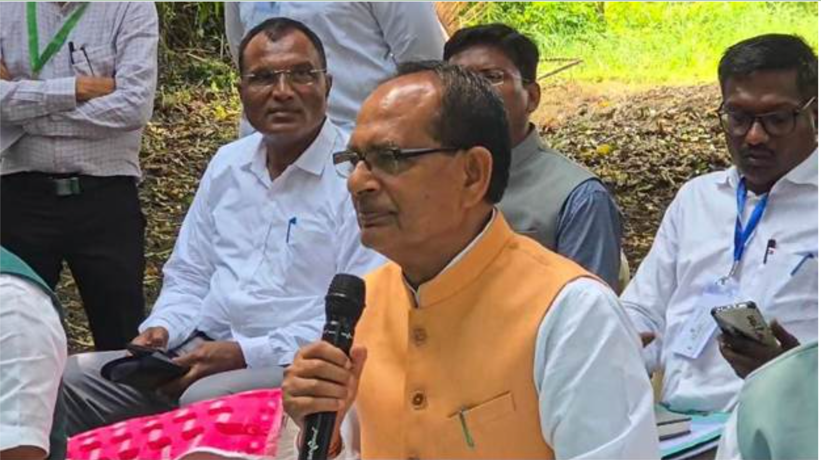 किसानों को प्राकृतिक खेती के लिए प्रोत्साहित किया, अभियान के अंतिम दिन गुजरात के बारडोली में किसान चौपाल में शामिल हुए कृषि मंत्री