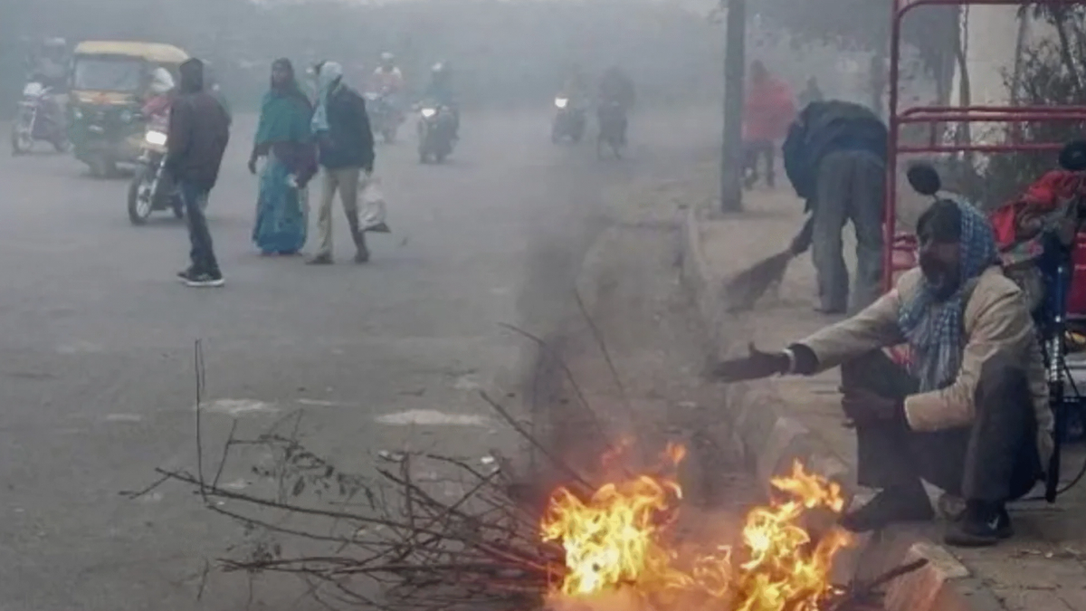 देशभर में कड़ाके की ठंड और घने कोहरे का कहर, उत्तर भारत में अगले कई दिन शीतलहर का अलर्ट