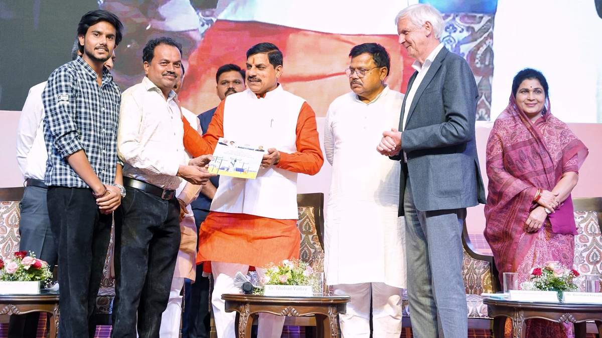 मध्य प्रदेश सरकार लागू करेगी सूर्य मित्र कृषि फीडर योजना, किसानों को मिलेगी सस्ती बिजली और होगी अतिरिक्त कमाई