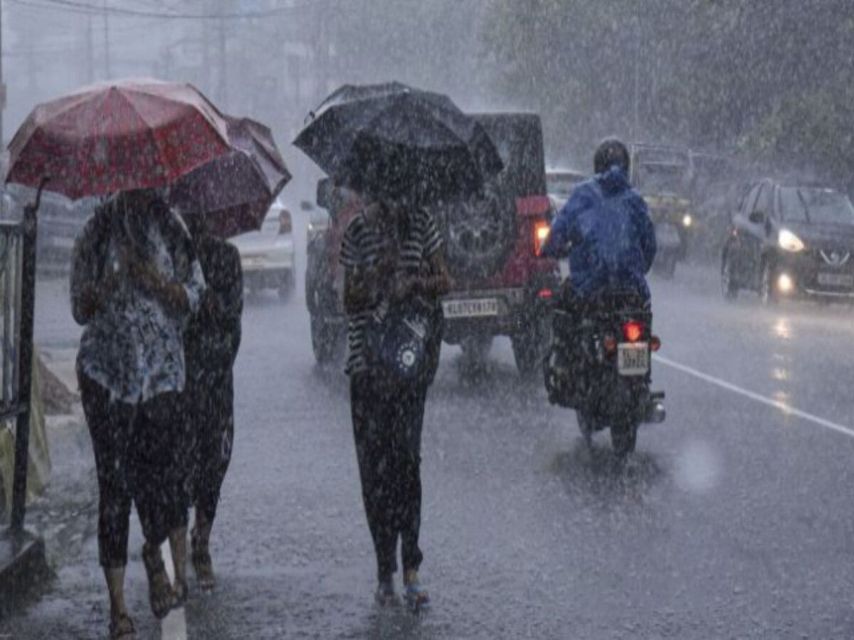 कई राज्‍यों में भारी बार‍िश का अलर्ट, राजधानी दिल्ली में अगले दो दिनों के लिए येलो अलर्ट