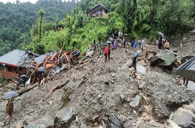 केरल के बाद अब हिमाचल में भारी बारिश से तबाही, उत्तराखण्ड में भी भारी बारिश का अलर्ट