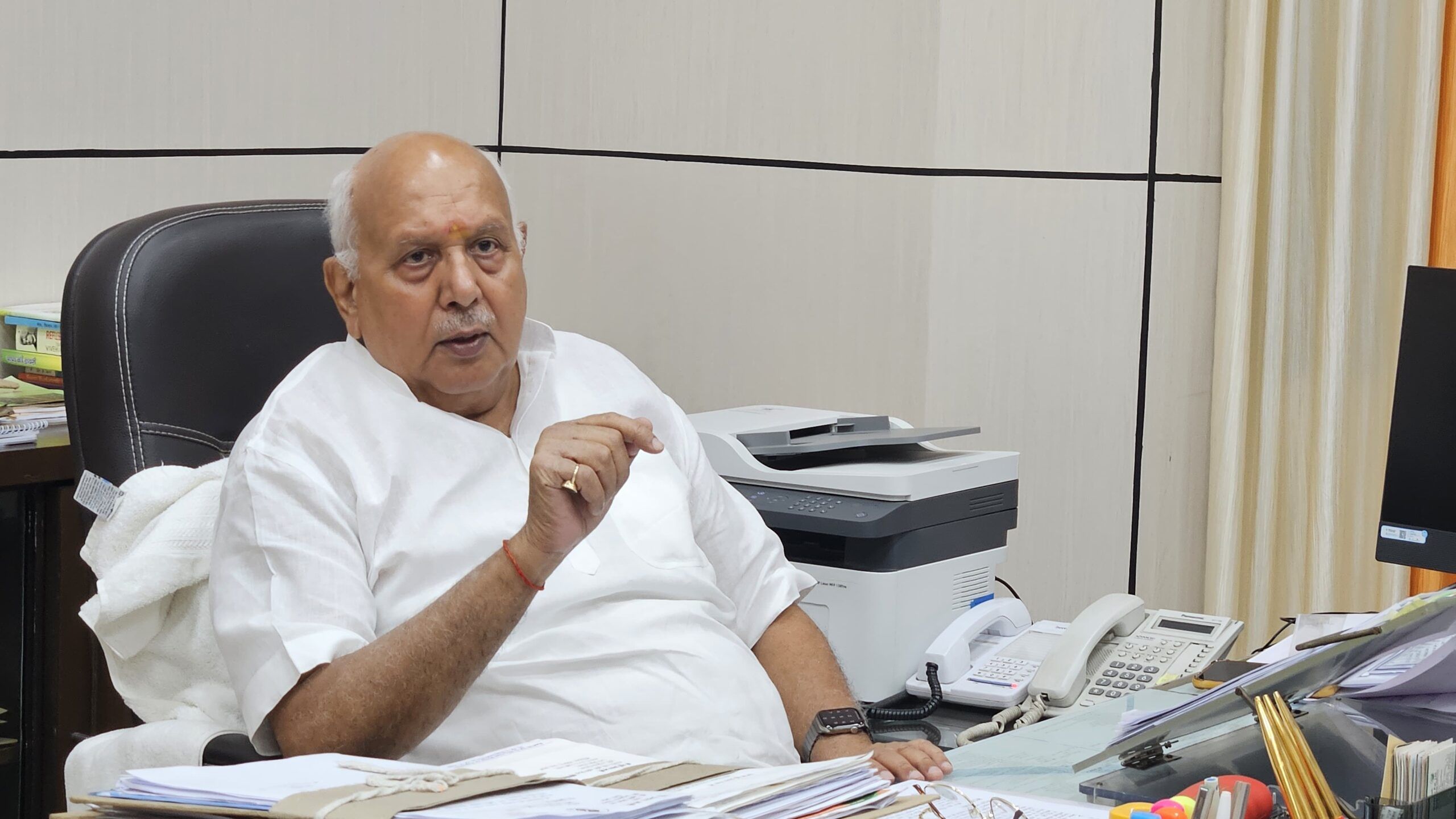 प्रदेश में पर्याप्त मात्रा में यूरिया उपलब्ध,  कालाबाजारी करने वालों के खिलाफ होगी सख्त कार्रवाई: कृषि मंत्री शाही