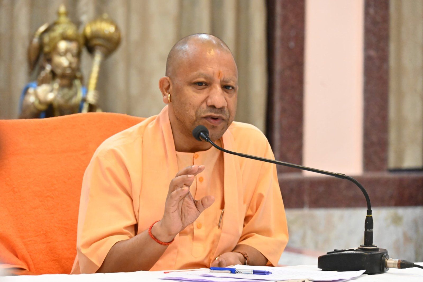 बाढ़ राहत के लिए सीएम योगी ने बनाई 11 मंत्रियों की टीम, 24 घंटे में सहायता राशि देने के लिए दिए निर्देश