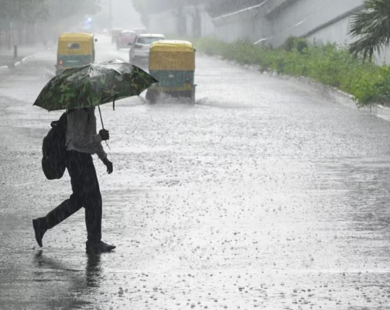 Weather Update: MP-UP समेत कई राज्यों में भारी बारिश का अलर्ट