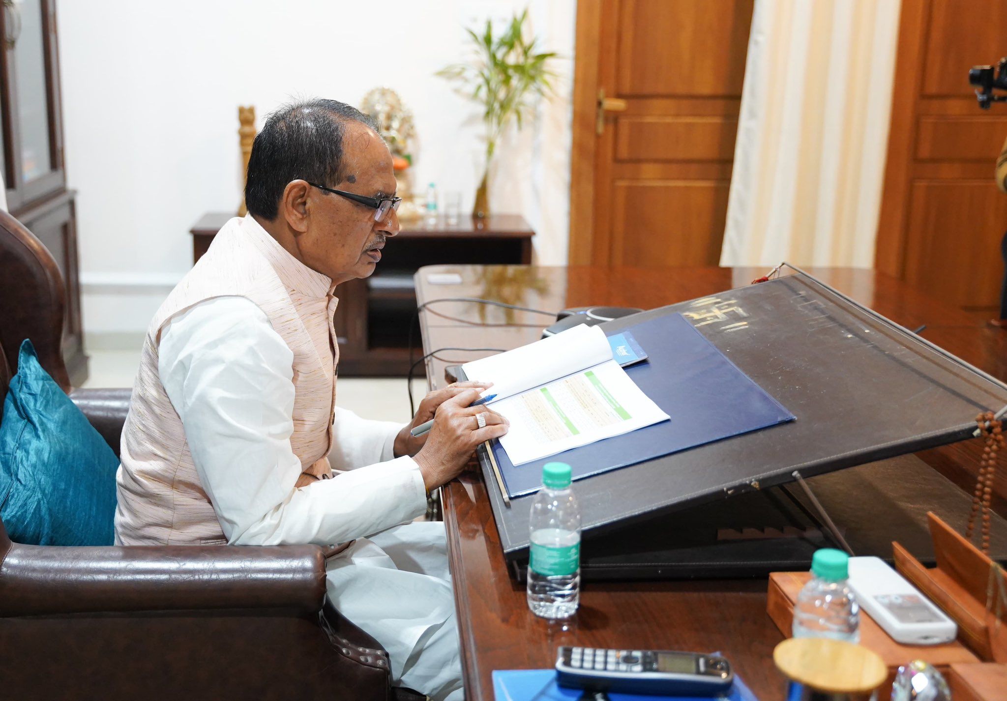 ऐसी व्यवस्था बनायें जिससे किसानों को अच्छे दाम मिल सकें : कृषि मंत्री शिवराज सिंह चौहान