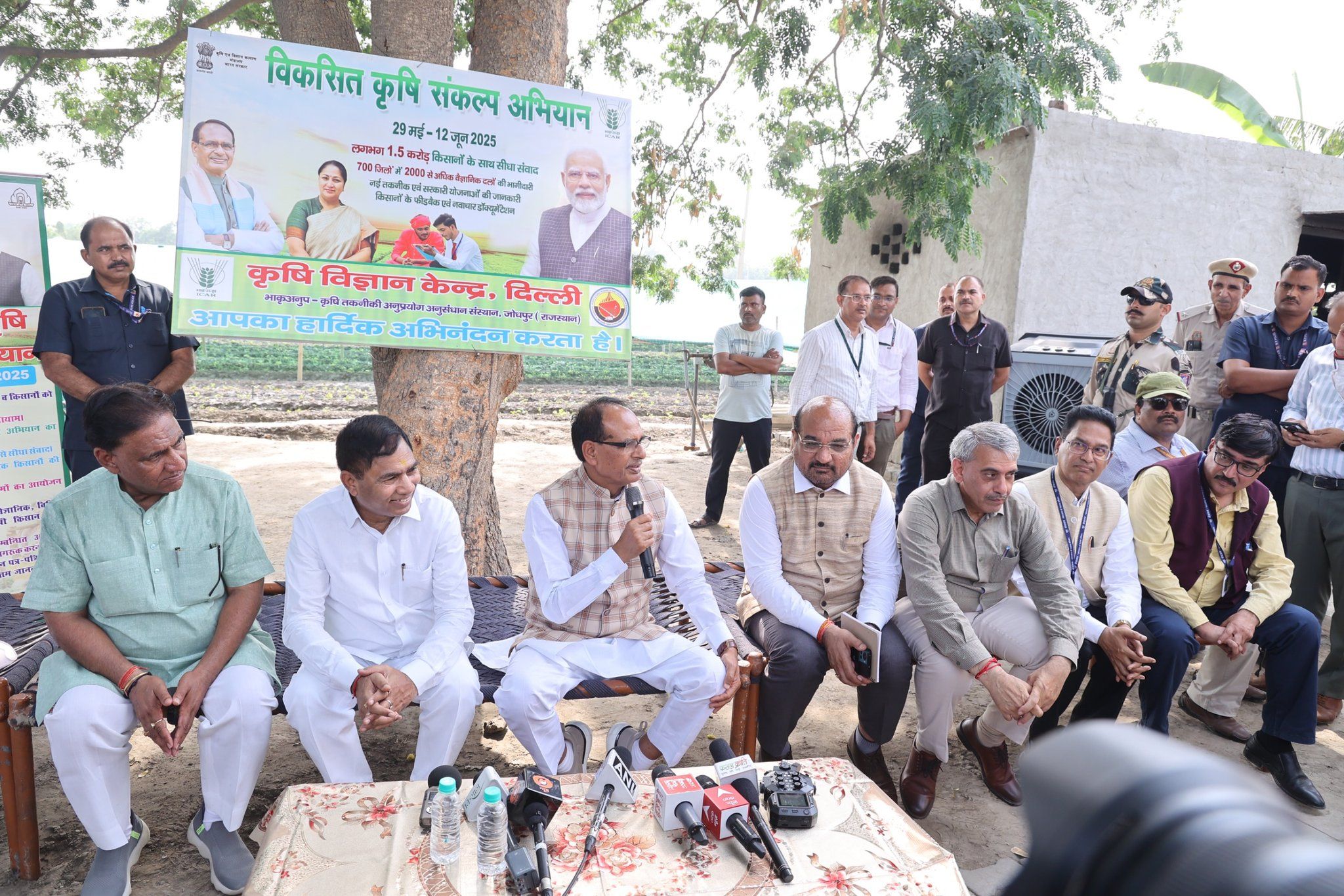 अब कृषि योजनाएं बंद कमरों में नहीं,  खेतों में बनेंगी: कृषि मंत्री शिवराज सिंह चौहान