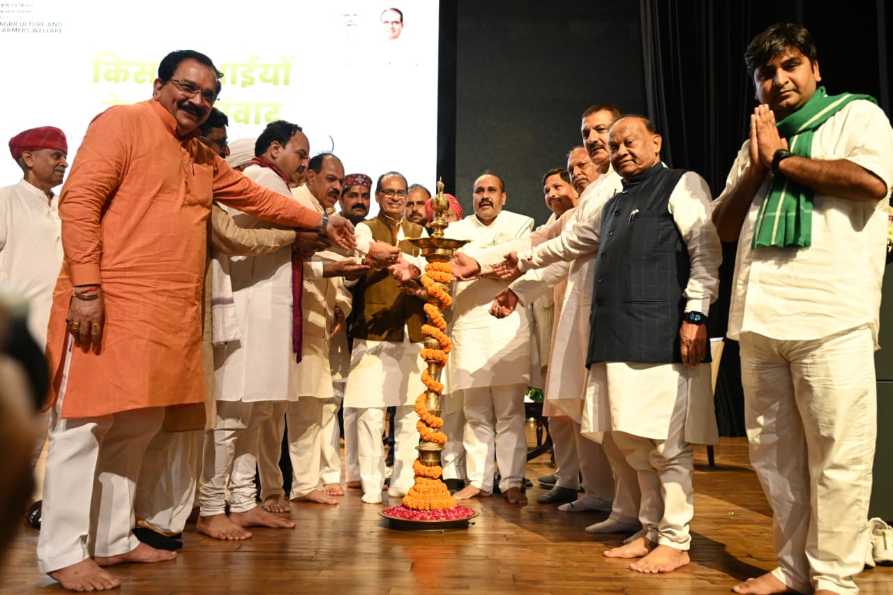 किसान नेताओं ने व्यापार समझौते में विदेशी दबाव के बावजूद मजबूत फैसला लेने के लिए प्रधानमंत्री की सराहना की