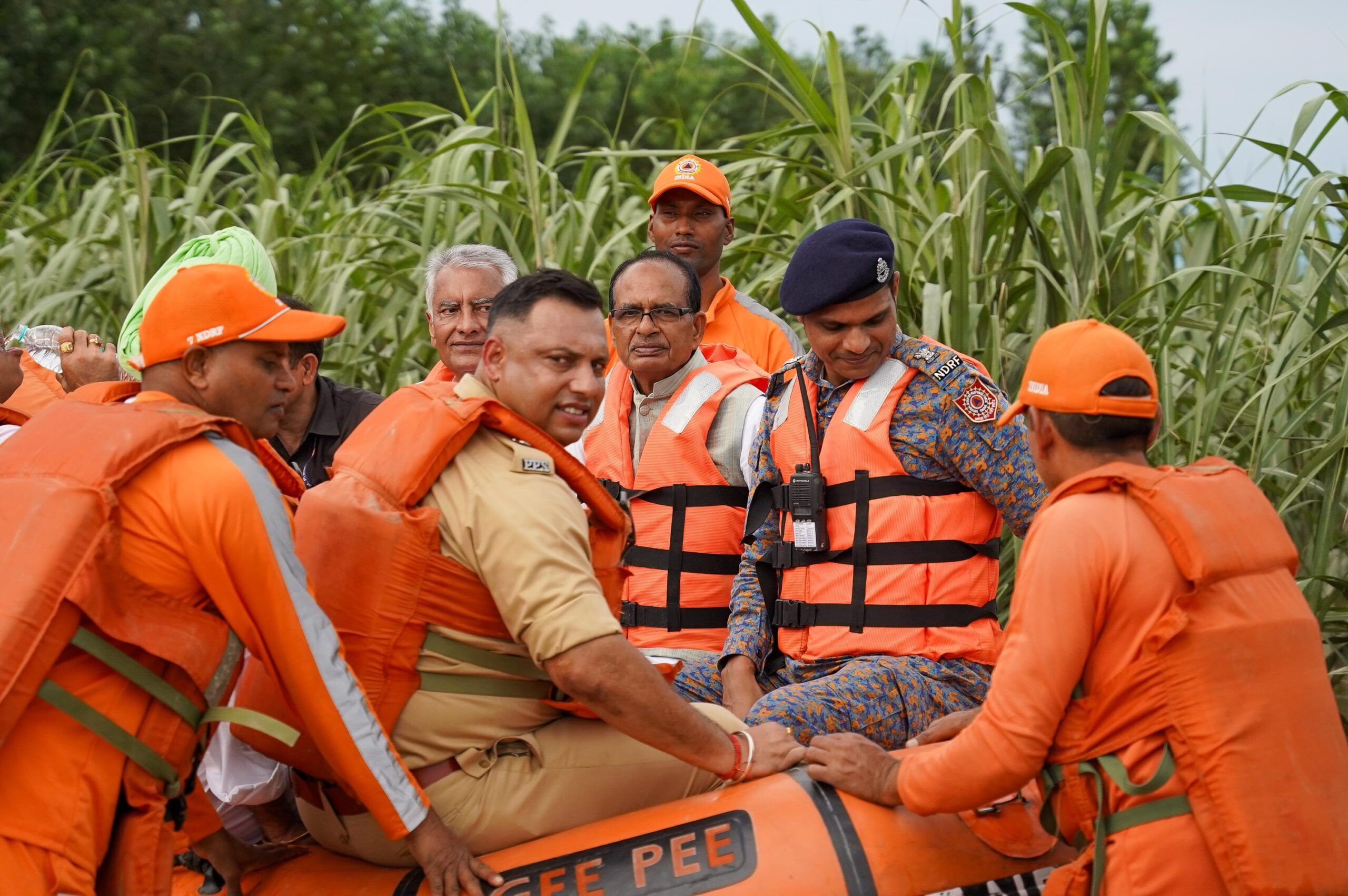 फसलें बर्बाद, हालात गंभीर.. केंद्र की उच्चस्तरीय टीमें कर रहीं स्थिति का आकलन