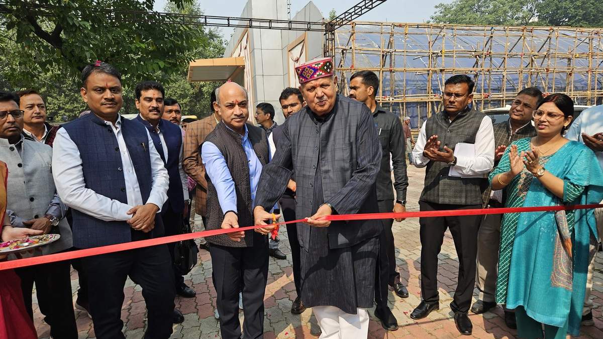 कृषि मंत्री ने रबी सीजन की तैयारी पर दिया जोर, वाराणसी-मिर्जापुर सेमिनार में कही ये बात