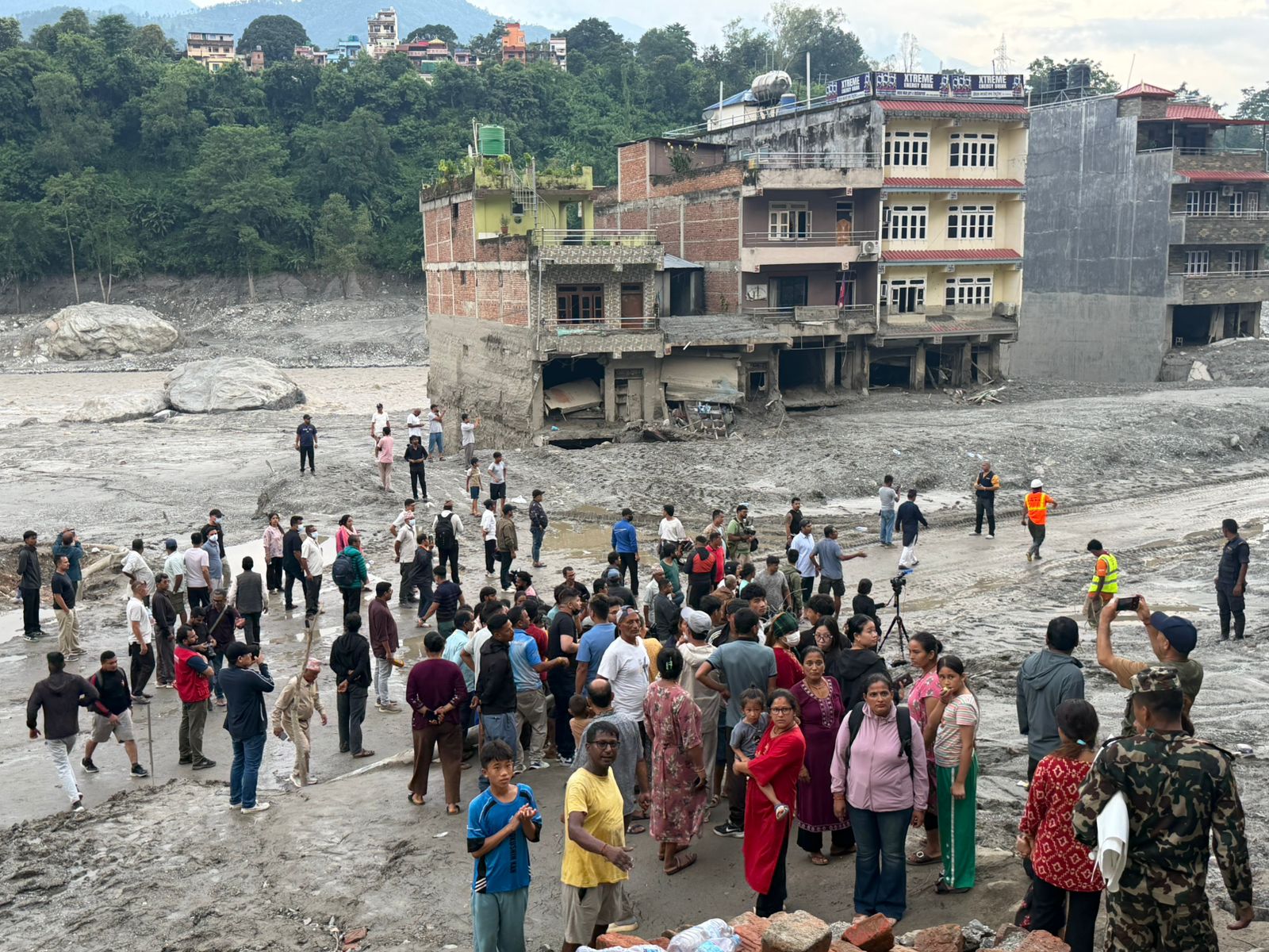 नेपाल में आज National Mourning Day, 1,342 लोगों की मौत, हजारों अब भी लापता