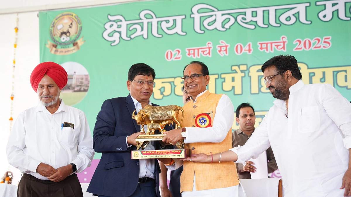 'फल, सब्जी और अनाज किसी भी मशीन में बनाई नहीं जा सकती है, वो तो किसान ही खेत में पैदा कर सकता है'- केन्द्रीय कृषि मंत्री
