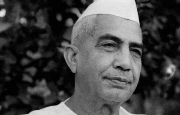 किसान दिवस: जब तक किसानों की स्थिति ठीक नहीं होगी, तब तक देश प्रगति नहीं करेगा