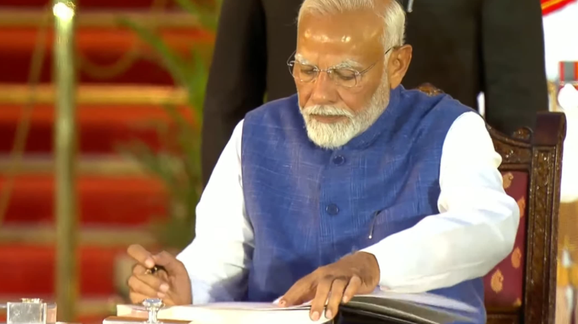 PM Modi वाराणसी दौरे पर, जारी करेंगे पीएम-किसान योजना की 17वीं किस्त, साथ में दिनभर की ज़रूरी खबरें पढ़ें